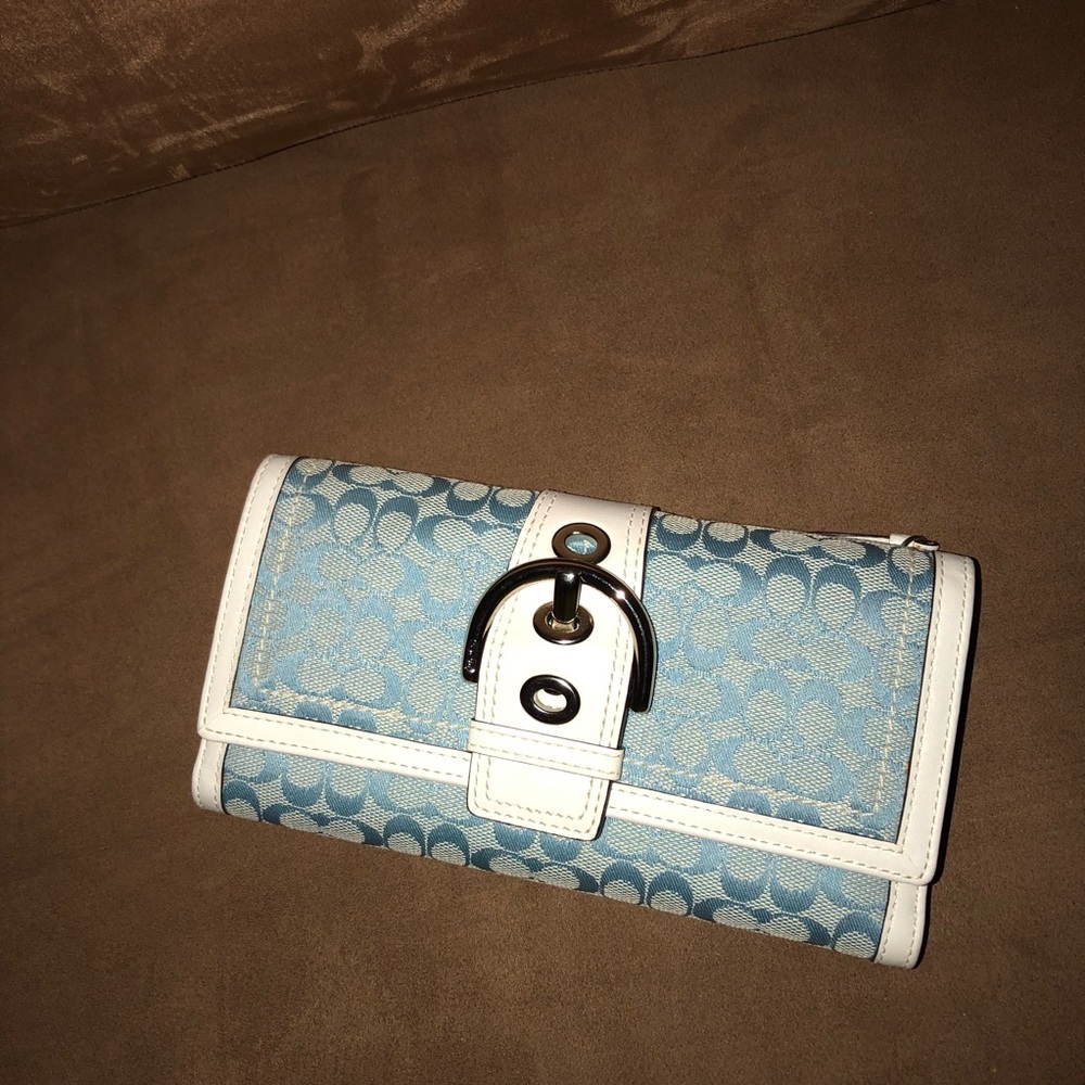 Vintage Coach Tri-fold wallet - never used